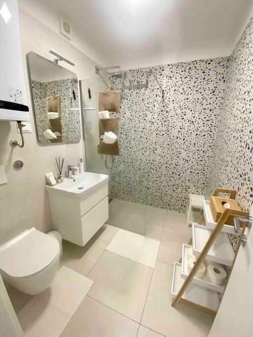 Studio Apartment Rosa Krk Krk Town Exterior photo