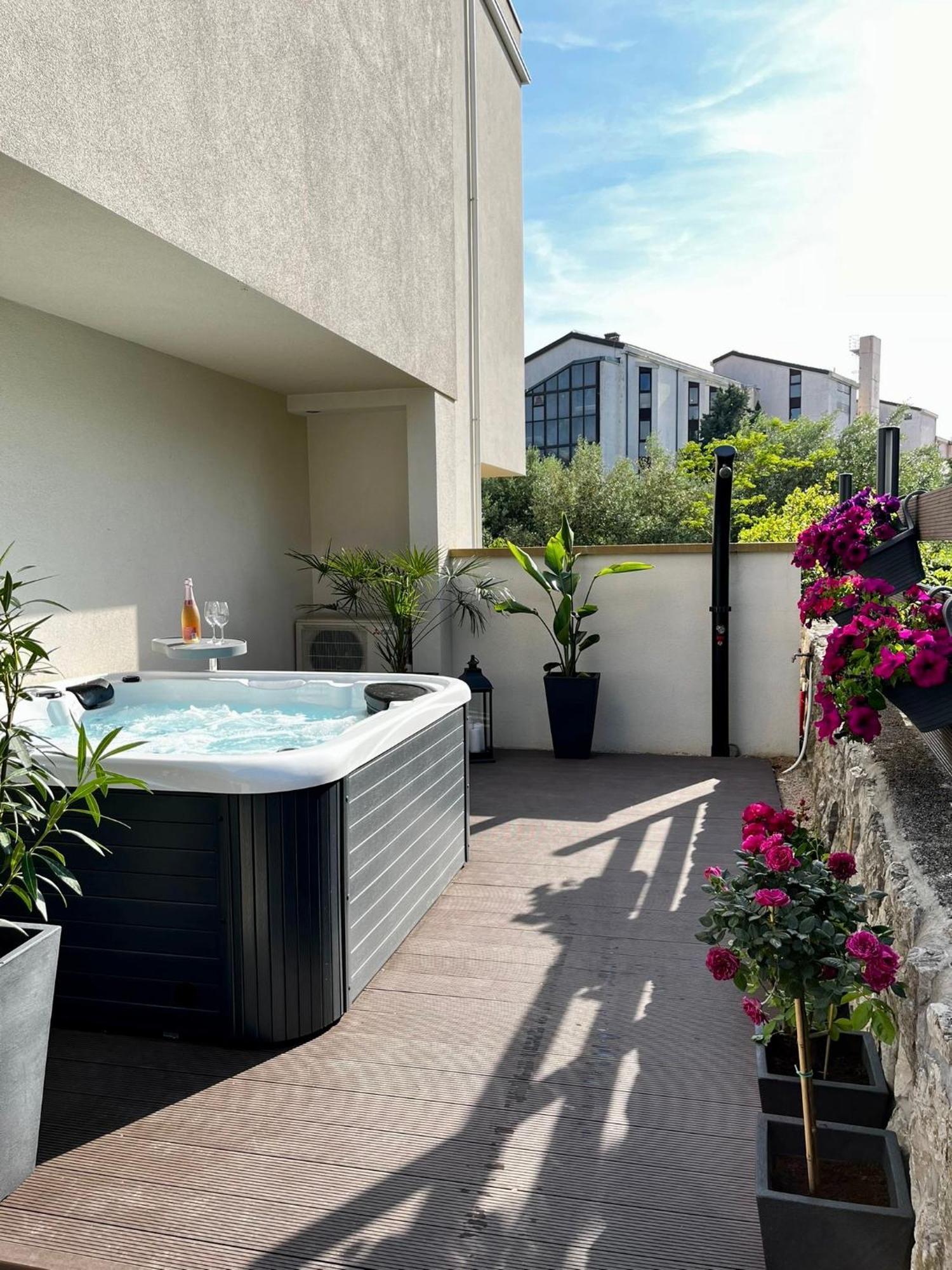 Studio Apartment Rosa Krk Krk Town Exterior photo